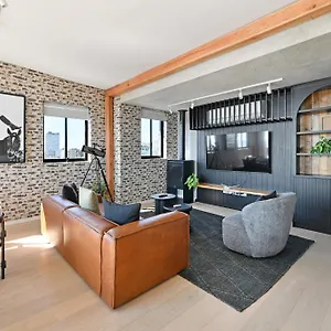 One26 On M - Fluent Luxury Serviced Apartment